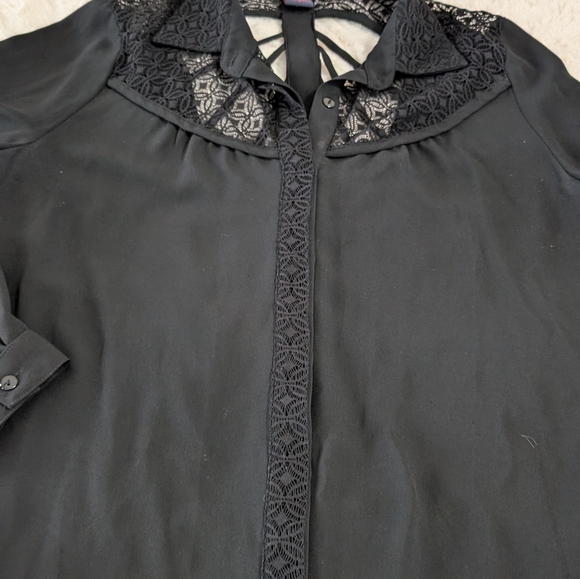 Women's top size Small silky black blouse open detail - Picture 7 of 10